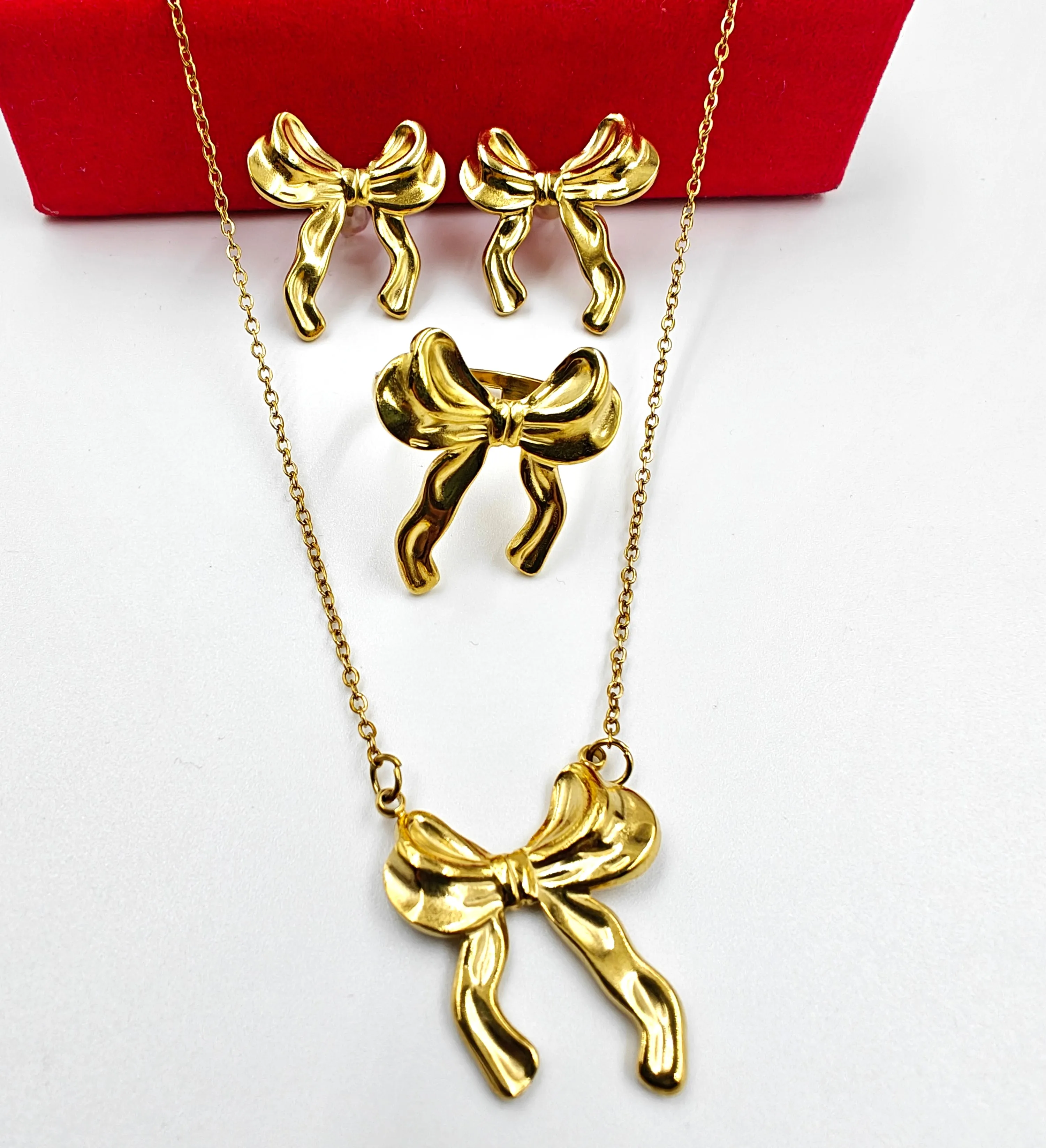 Antitarnish Bow combo| waterproof| Gold plated