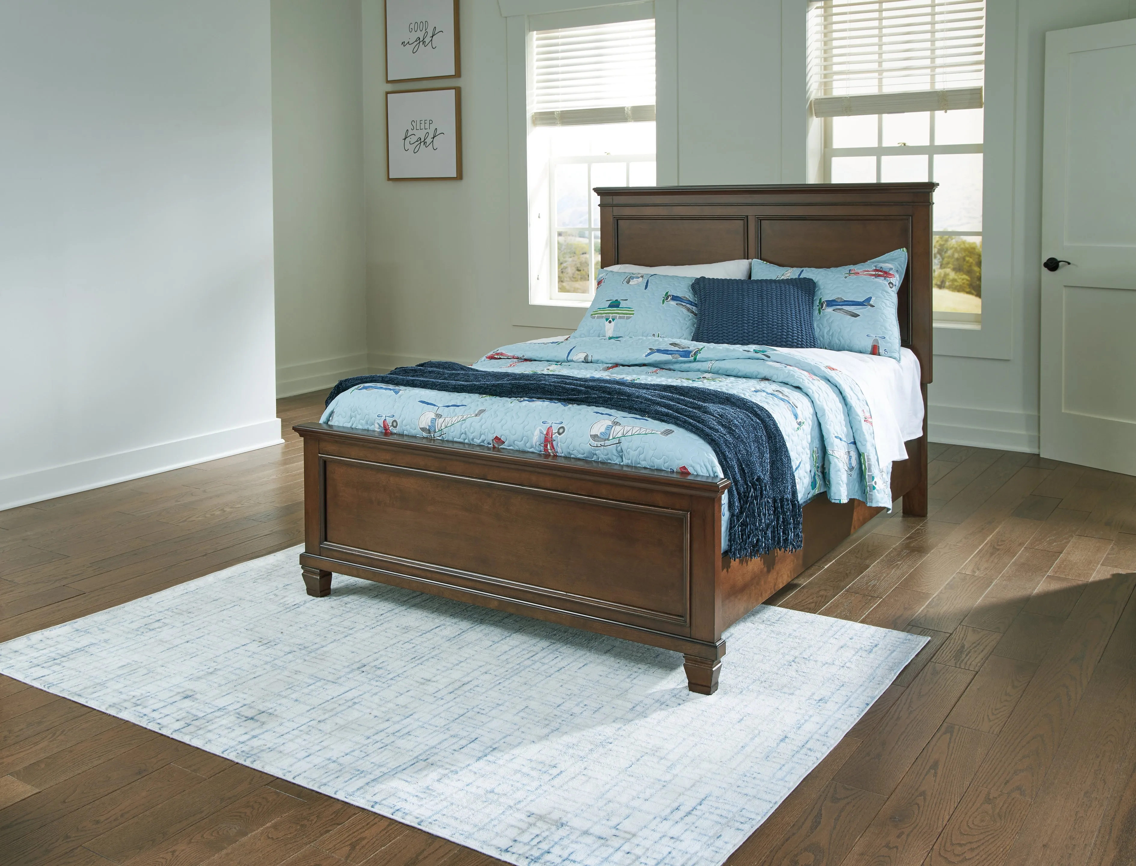 Danabrin Full Panel Bed with Mirrored Dresser and Nightstand in Brown