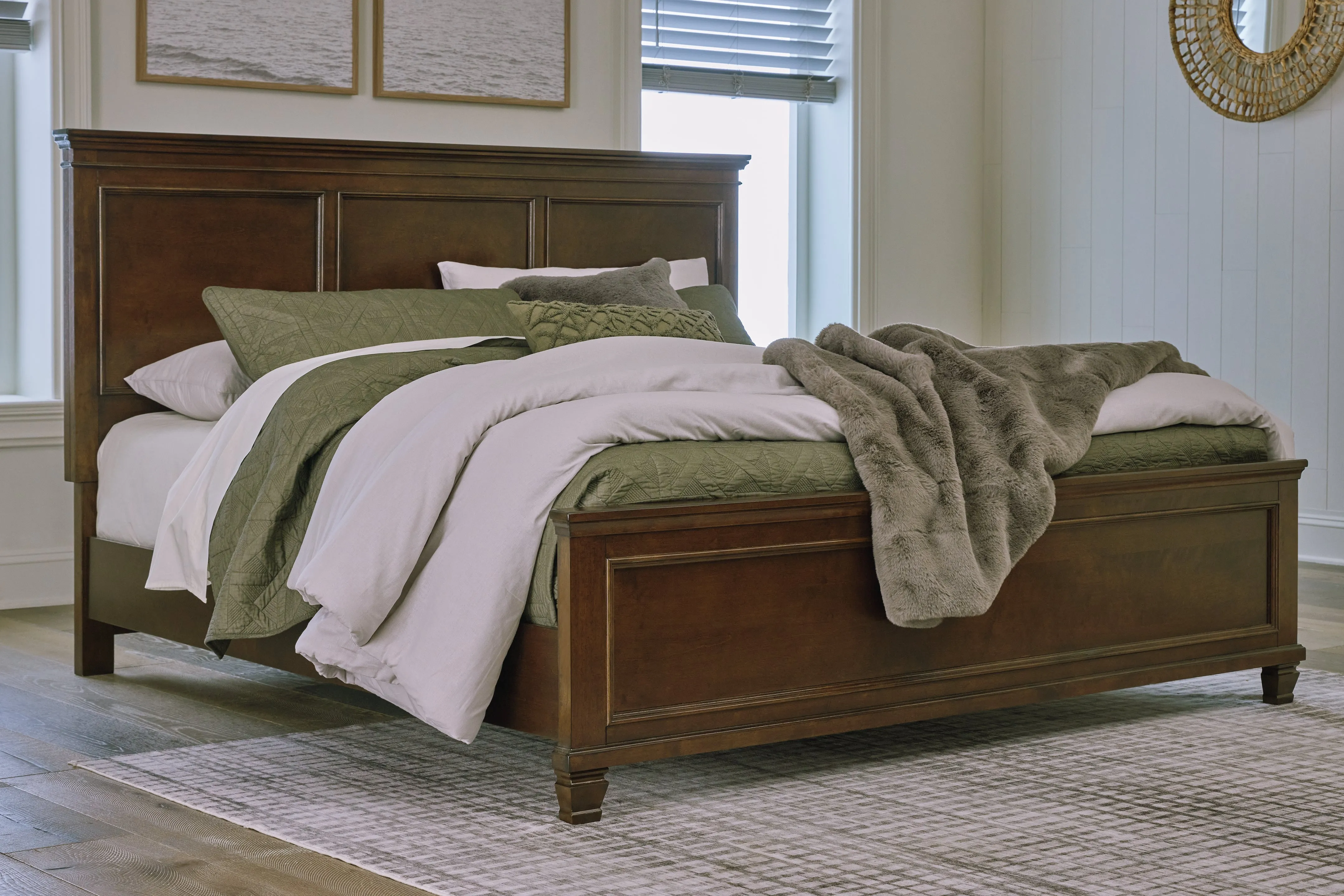 Danabrin King Panel Bed with Mirrored Dresser and Nightstand in Brown