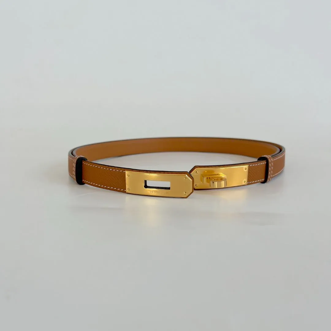 Hermès belt in gold epsom with gold-plated Kelly buckle.