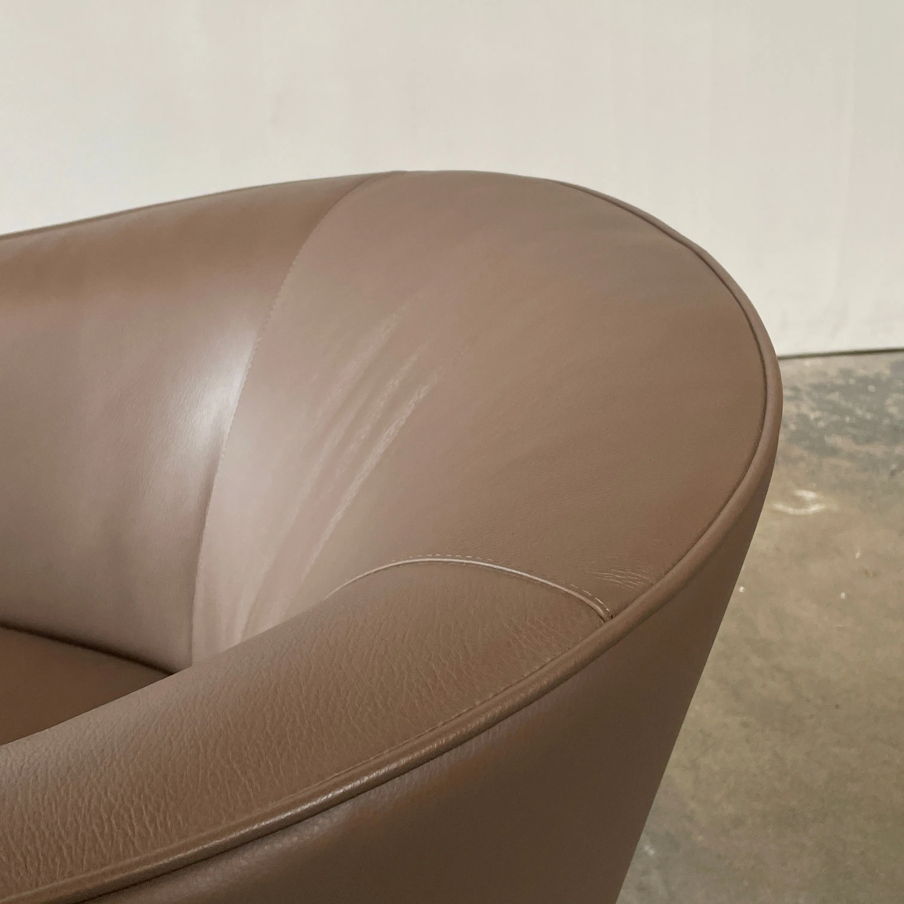Minotti Martin Brown Leather Swivel Chairs